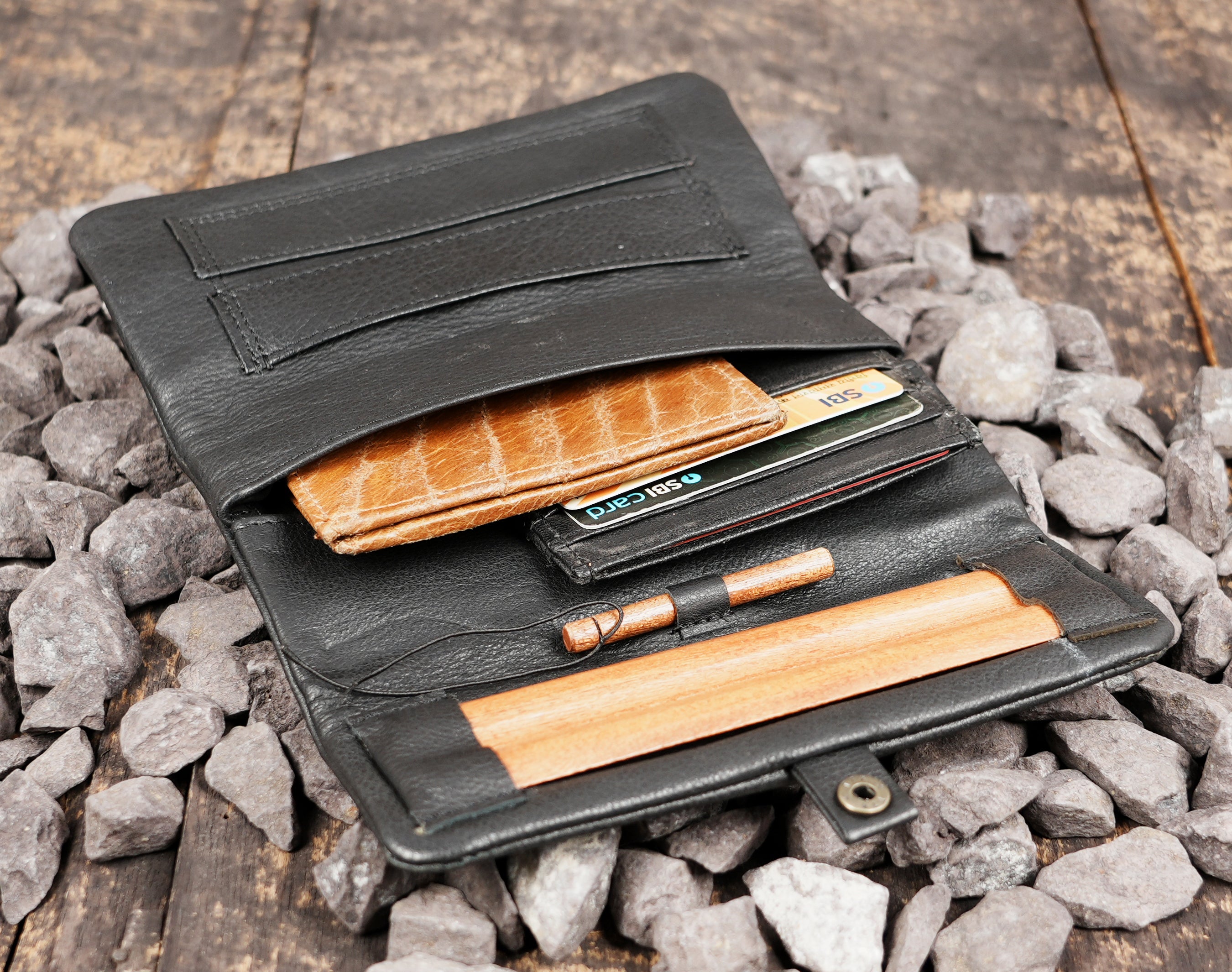 black leather tobacco pouch
