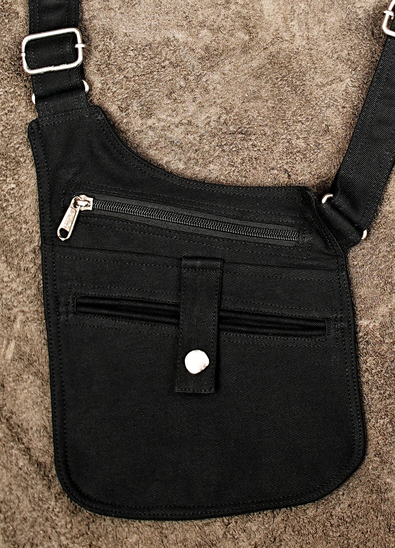 Travel holster bag in cotton with anti-theft zip compartments
