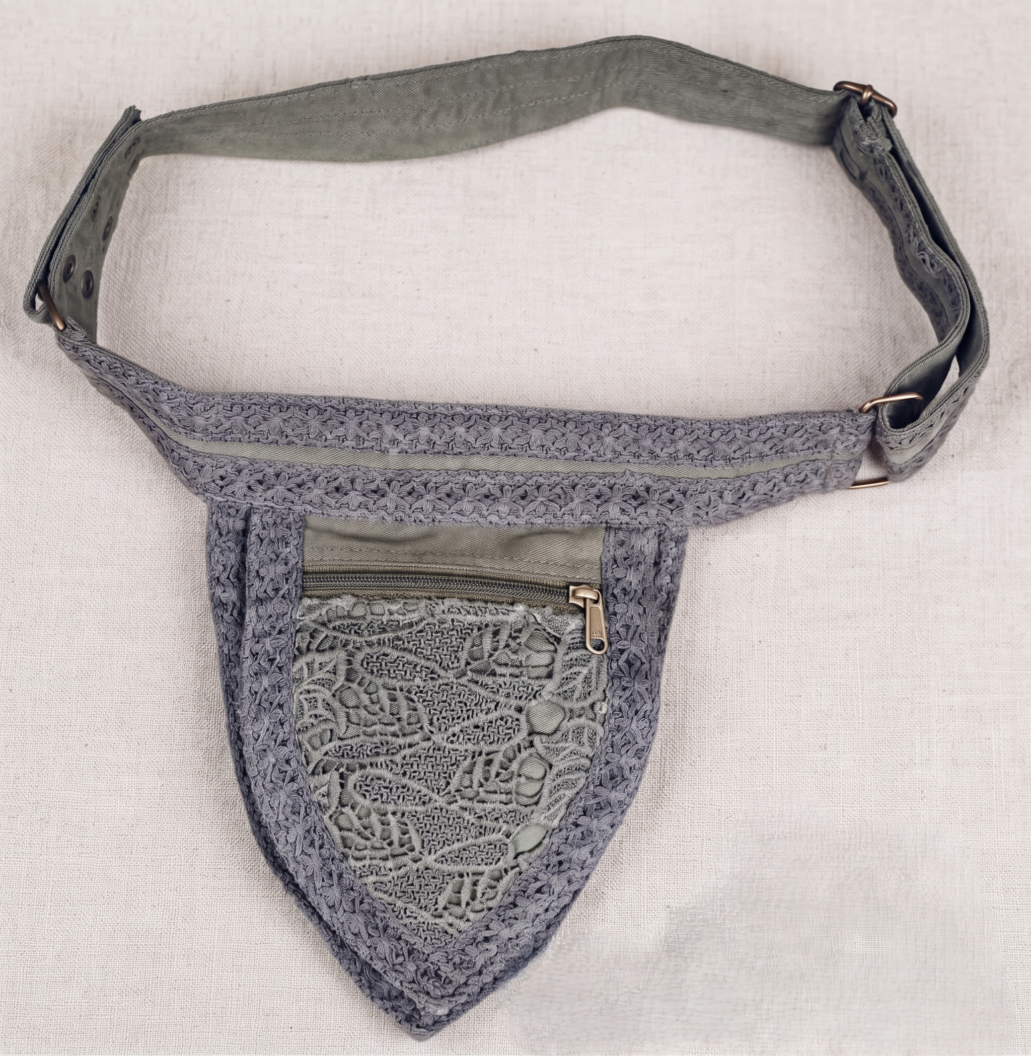 Comfortable brown waist pack made from durable cotton canvas