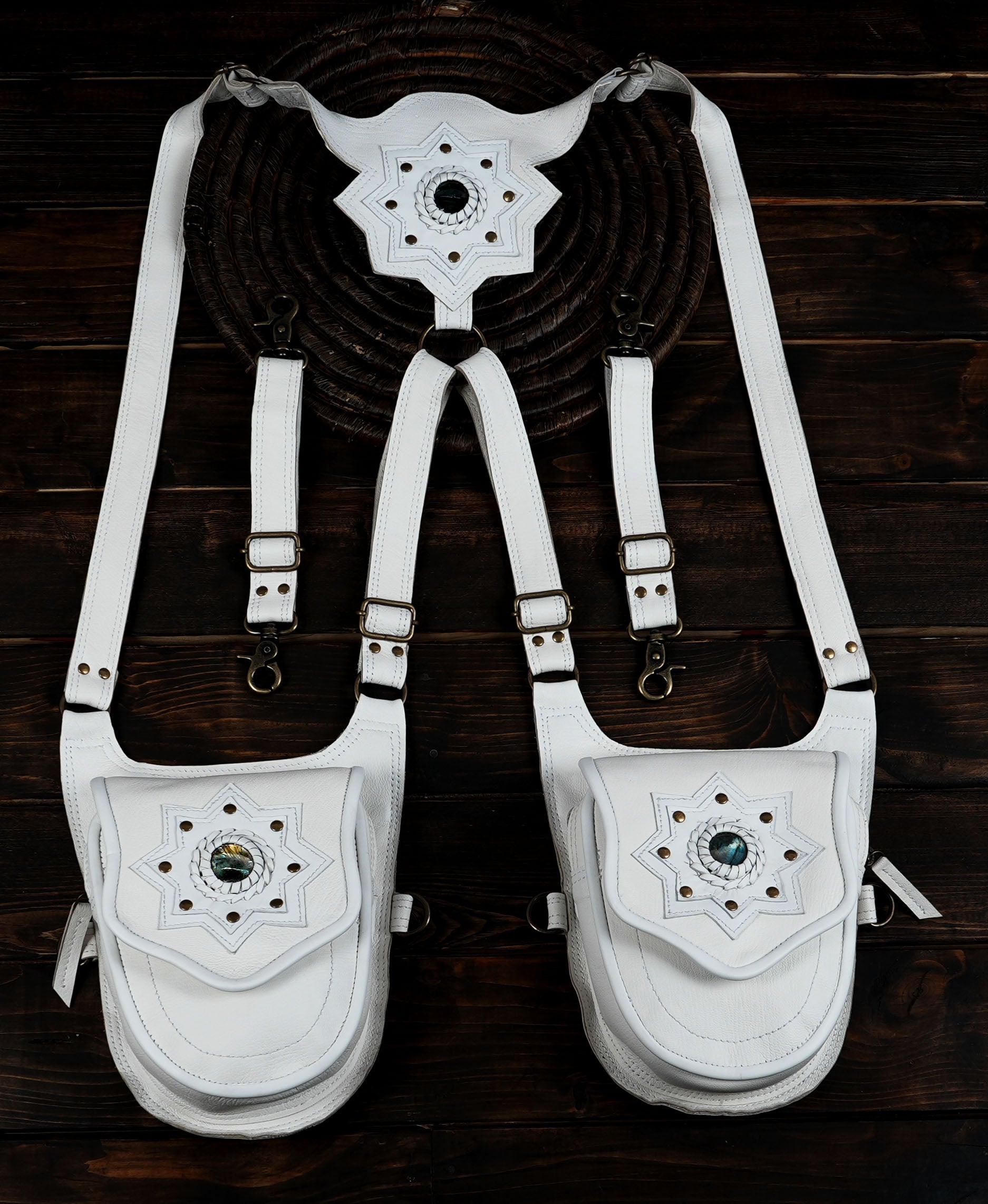 Hand-stitched brown leather holster bag with vintage design