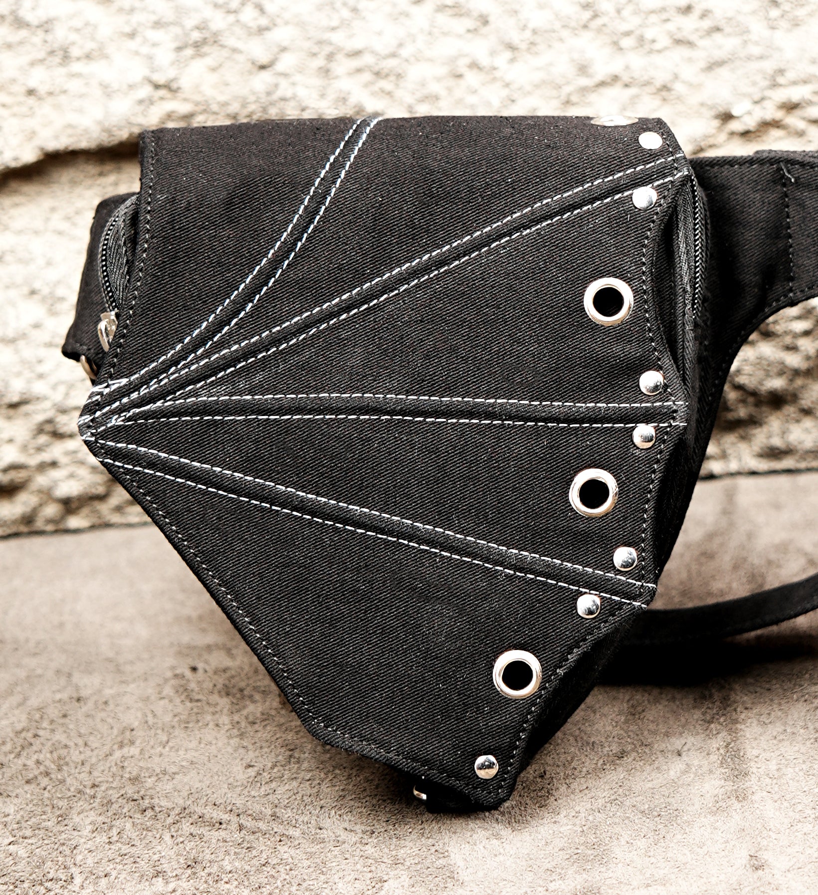 Dual pocket cotton bag, adjustable waist strap