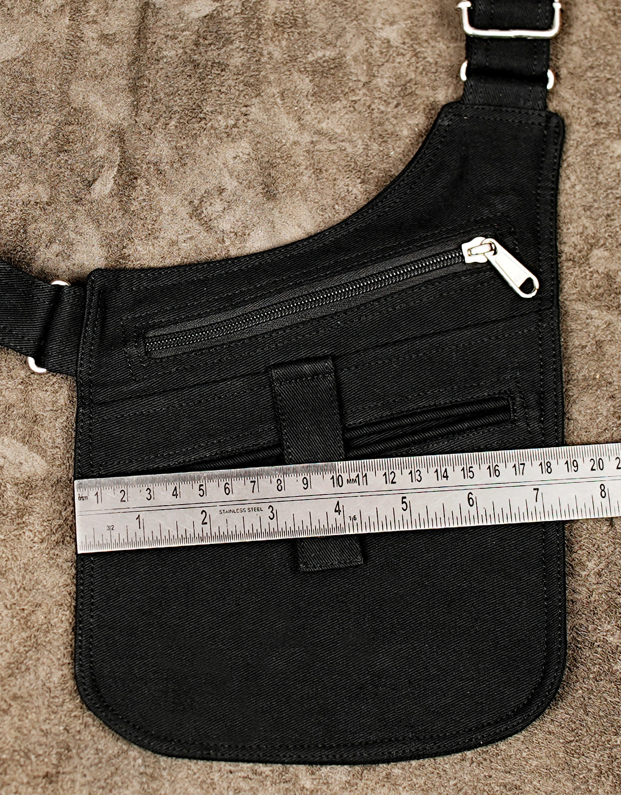 Cotton shoulder harness pocket bag with Y-back strap design