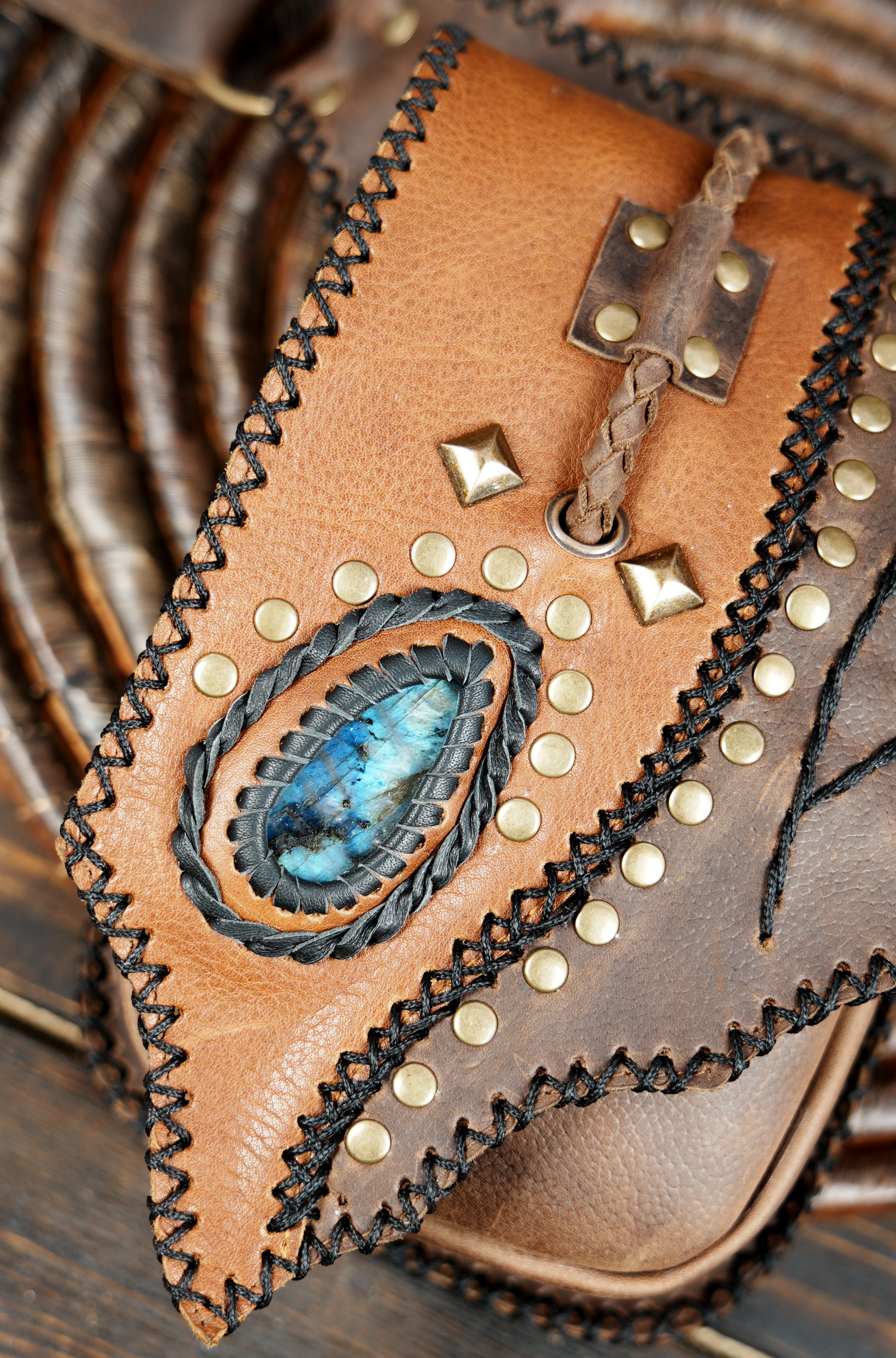 Handmade Leather Waist Belt with Utility Pouches || Boho Leather Waist Belt with Dual Pouches and Stone Detail (LT/AB/WB/6169)