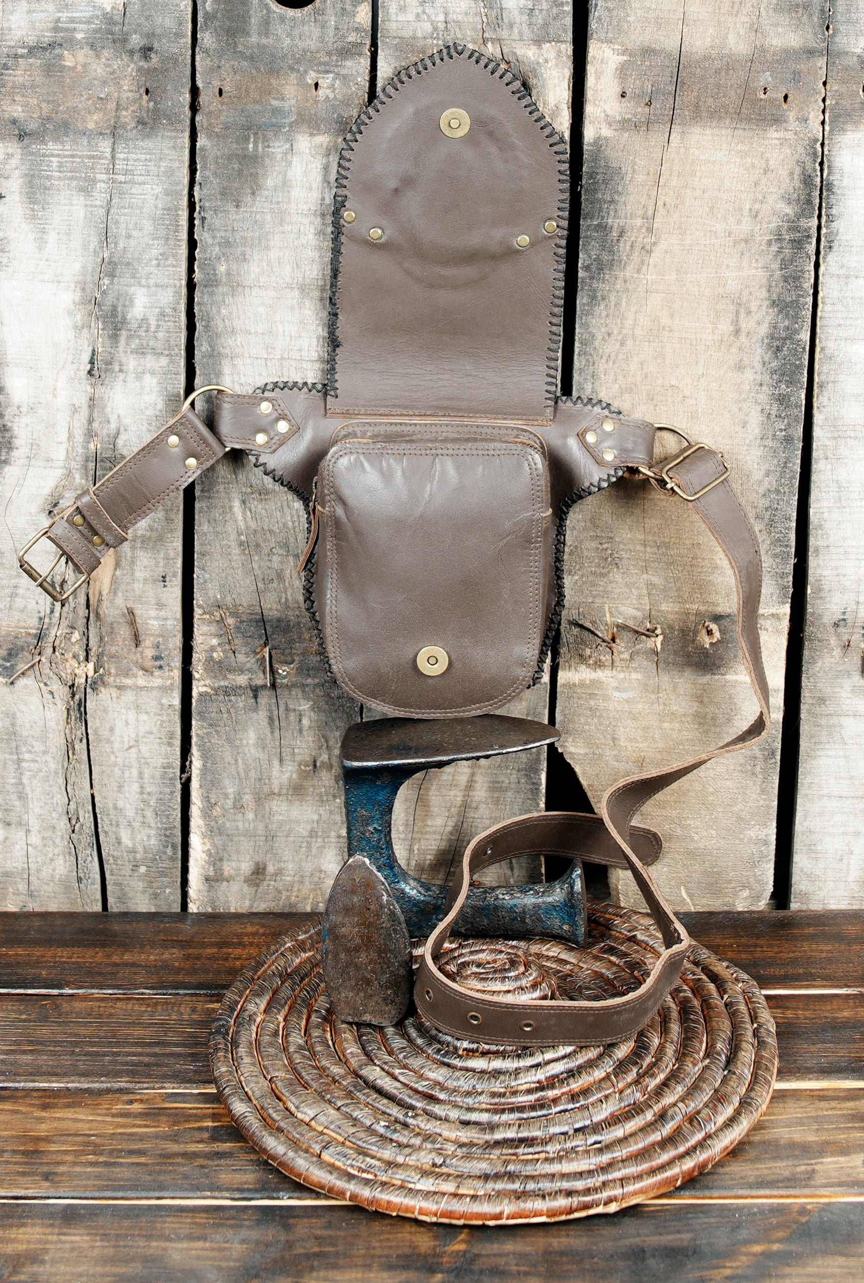 Leather hip belt accessory with natural stone inlay