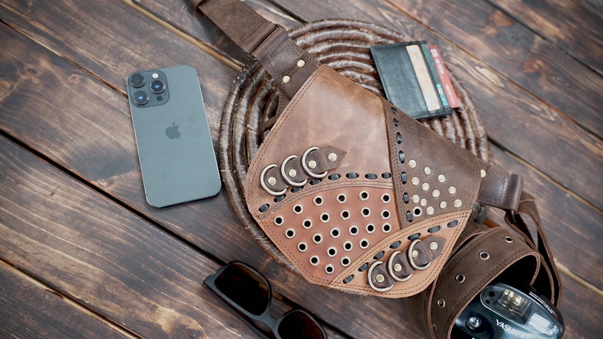 Handmade Leather Waist Belt with Utility Pouch – Festival & Cosplay Accessory (LT-AB-WB-6143)