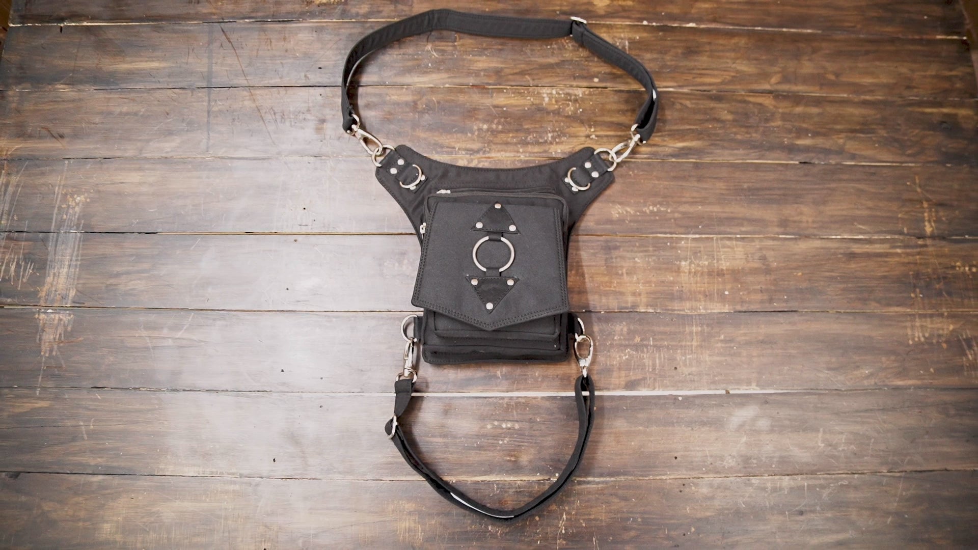 Cotton leg bag with secure zipper storage and adjustable belt system
