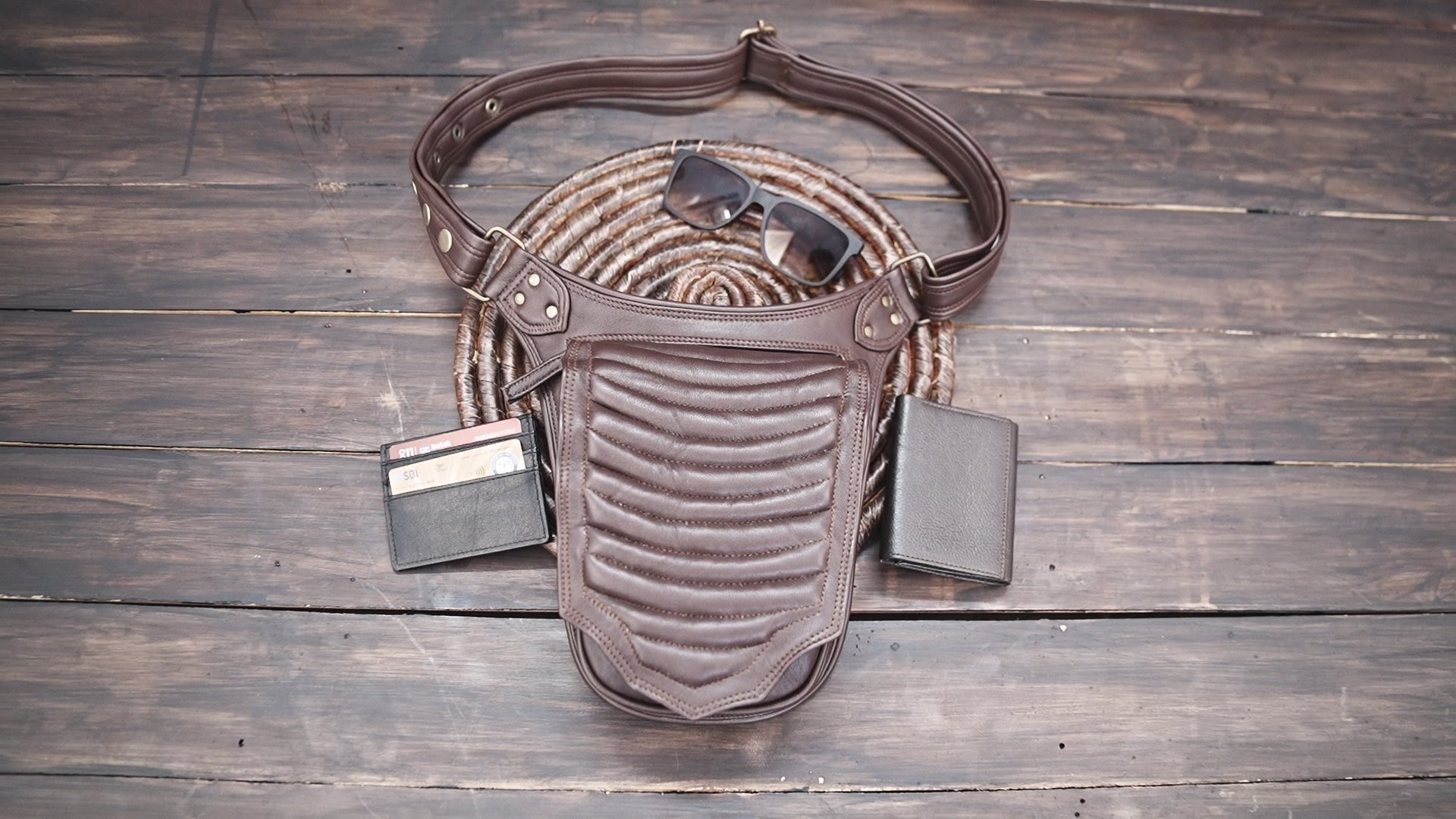 Vintage leather hip pouch fanny pack with zippers